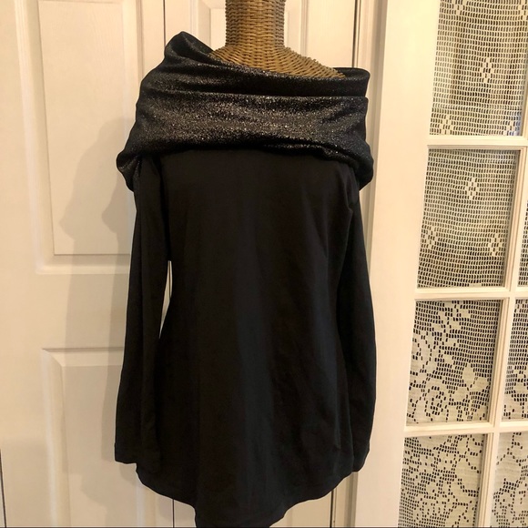 🇨🇦Black Top with Large Metallic adjustable cowl neck , size M/L - Picture 1 of 10